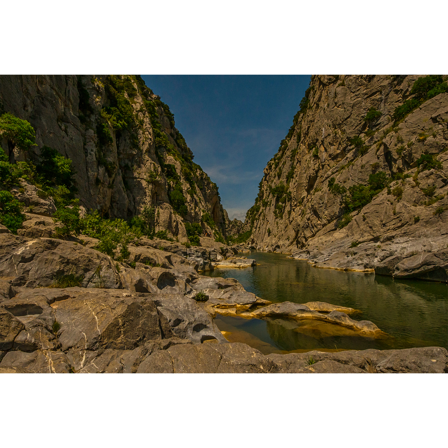 Les Gorges du Gouleyrous - Rugged River Canyon in the Massif des Corbières